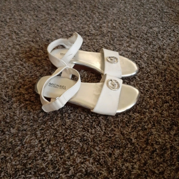 Michael Kors sandals - Picture 2 of 4